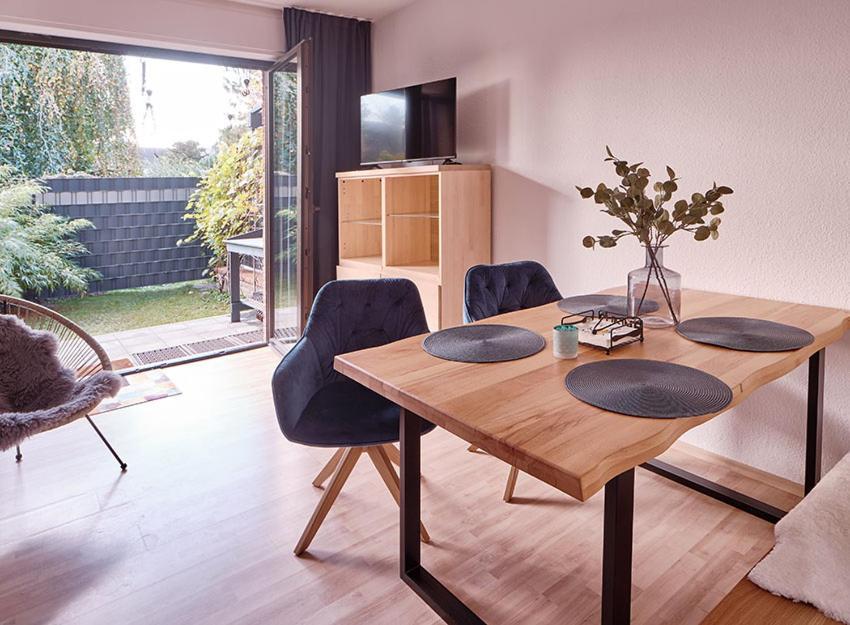 Katarinas House Mit 2 Fewo Stilvoll, Gemuetlich & Zentral Boxspringbett, Parkplatz, Balkon Oder Garten Мьорс Екстериор снимка