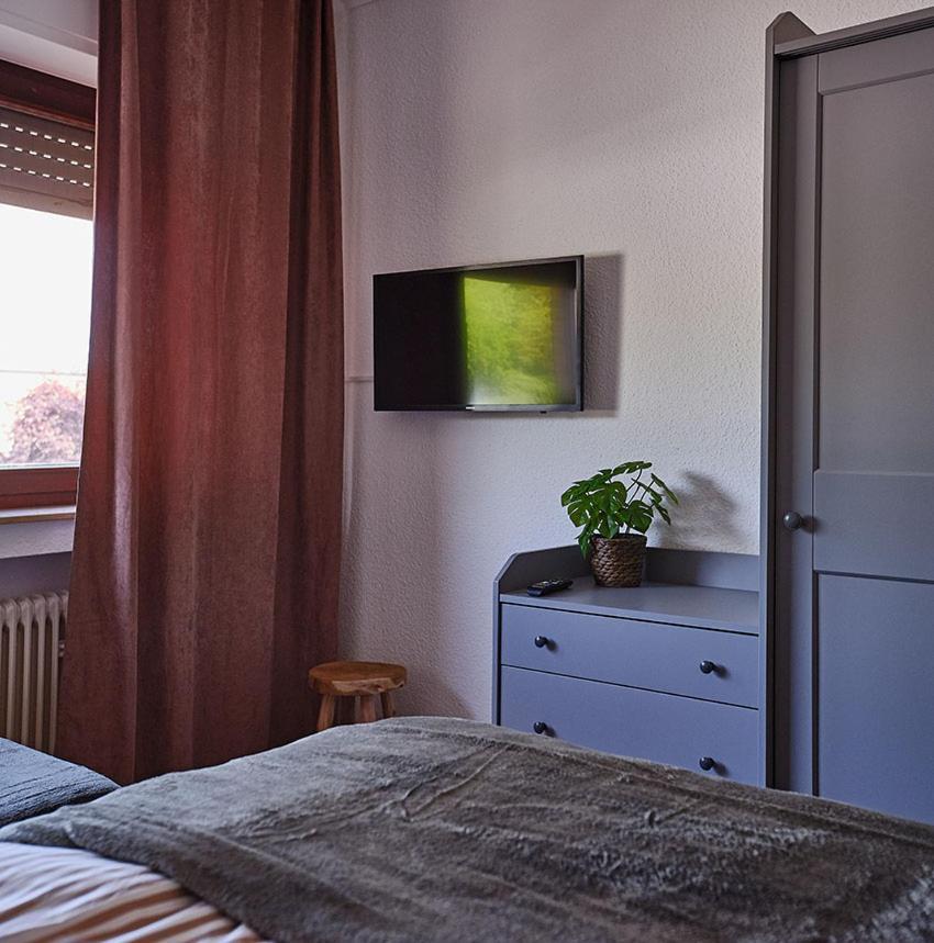 Katarinas House Mit 2 Fewo Stilvoll, Gemuetlich & Zentral Boxspringbett, Parkplatz, Balkon Oder Garten Мьорс Екстериор снимка