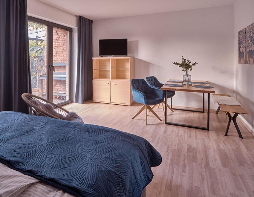 Katarinas House Mit 2 Fewo Stilvoll, Gemuetlich & Zentral Boxspringbett, Parkplatz, Balkon Oder Garten Мьорс Екстериор снимка